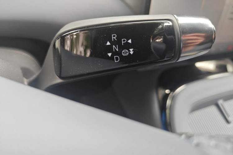 Used XPeng G7 2025 Model—702 Ultra Long Range Gear Lever