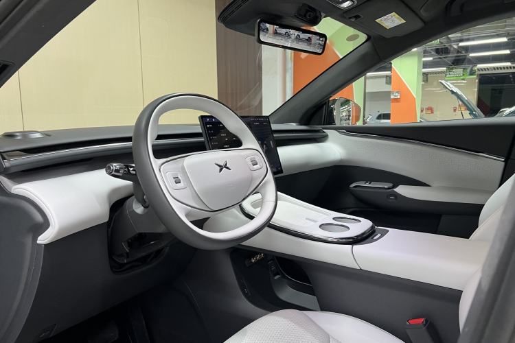 Used XPeng G7 2025 Model—702 Ultra Long Range Interior 1
