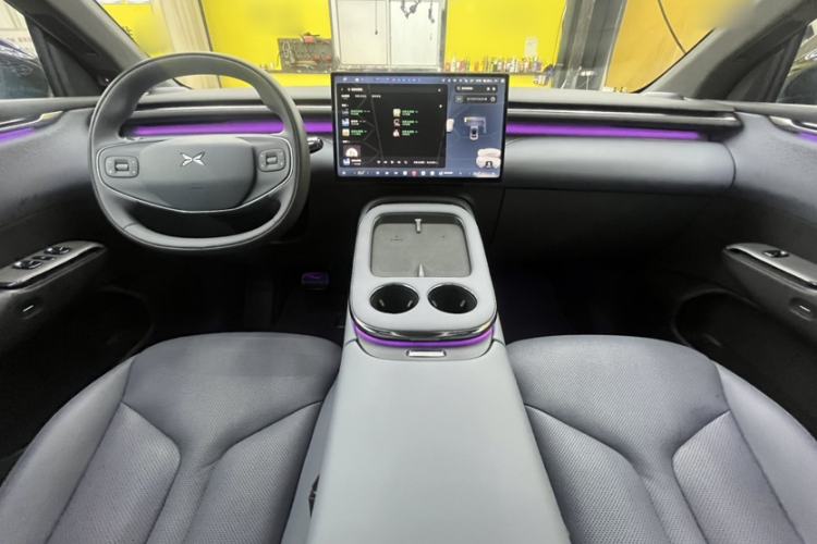 Used XPeng G7 2025 Model—702 Ultra Long Range Interior 1