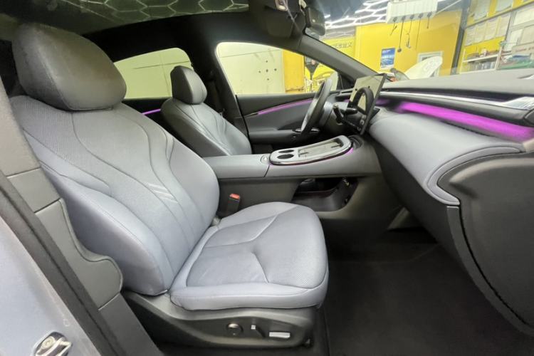 Used XPeng G7 2025 Model—702 Ultra Long Range Interior 12