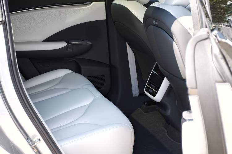 Used XPeng G7 2025 Model—702 Ultra Long Range Interior 2