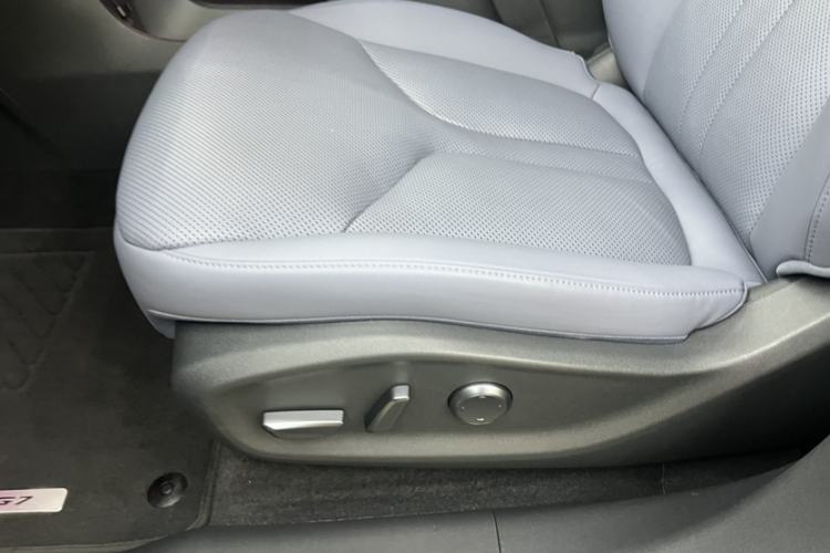 Used XPeng G7 2025 Model—702 Ultra Long Range Interior 8