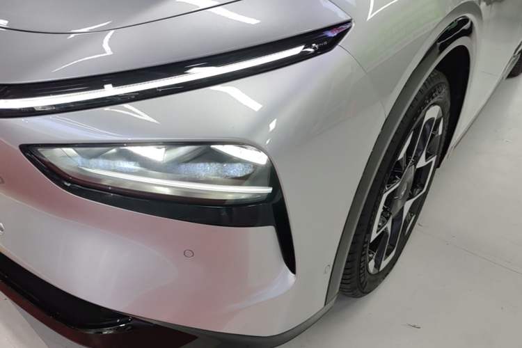 Used XPeng G7 2025 Model—702 Ultra Long Range Left Front Headlight