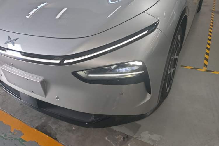 Used XPeng G7 2025 Model—702 Ultra Long Range Left Front Headlight