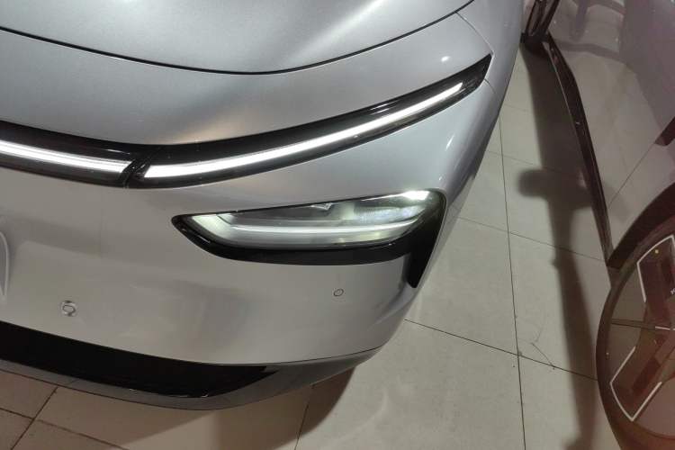Used XPeng G7 2025 Model—602 Long Range Max Left Front Headlight