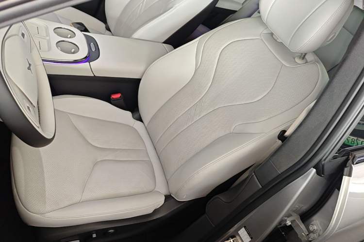 Used XPeng G7 2025 Model—702 Ultra Long Range Left Front Seat