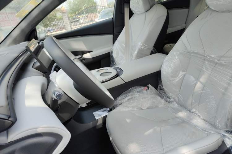 Used XPeng G7 2025 Model—602 Long Range Max Left Front Seat