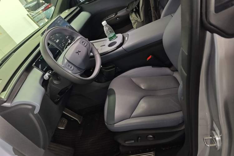 Used XPeng G7 2025 Model—702 Ultra Long Range Left Front Seat