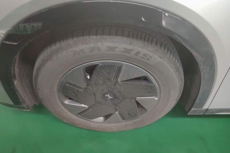 Used XPeng G7 2025 702 Max Left Front Wheel Hub
