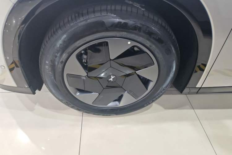 Used XPeng G7 2025 702 Max Left Front Wheel Hub