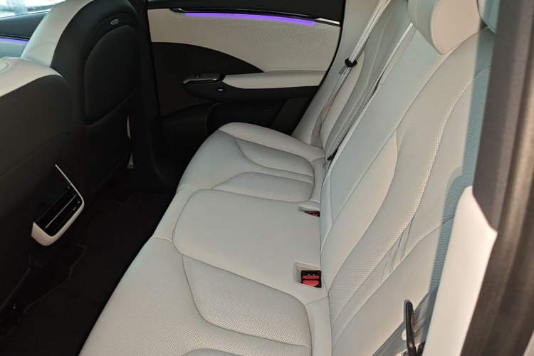 Used XPeng G7 2025 Model—702 Ultra Long Range Left Rear Seat