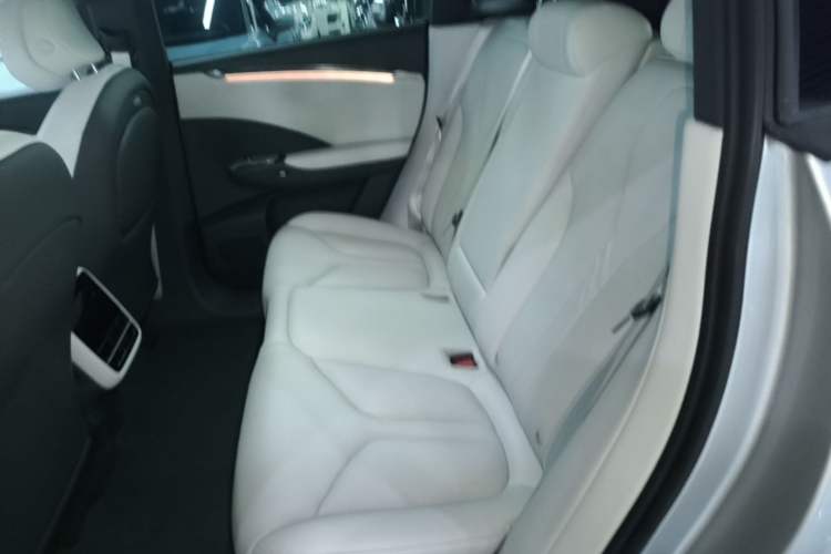 Used XPeng G7 2025 Model—702 Ultra Long Range Left Rear Seat