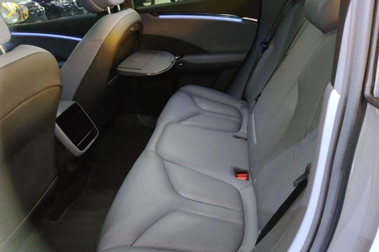 Used XPeng G7 2025 Model—702 Ultra Long Range Left Rear Seat