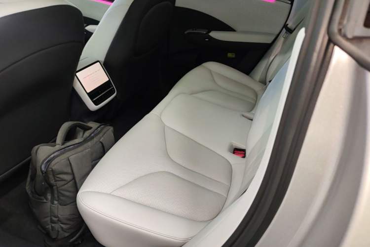 Used XPeng G7 2025 Model—702 Ultra Long Range Left Rear Seat