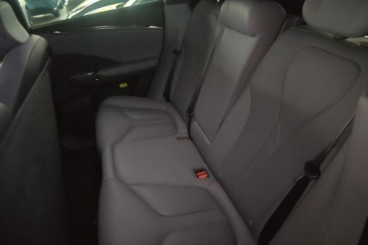 Used XPeng G7 2025 Model—702 Ultra Long Range Left Rear Seat