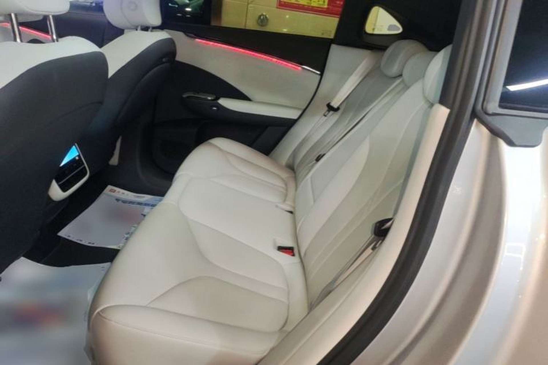 Used XPeng G7 2025 Model—702 Ultra Long Range Left Rear Seat