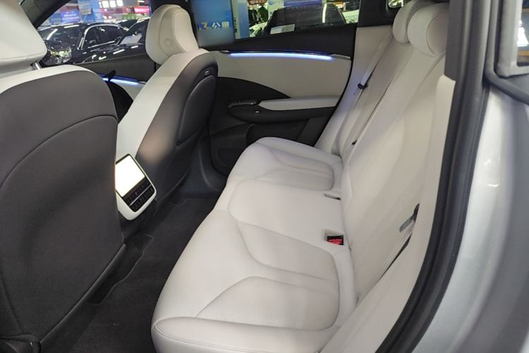 Used XPeng G7 2025 Model—702 Ultra Long Range Left Rear Seat