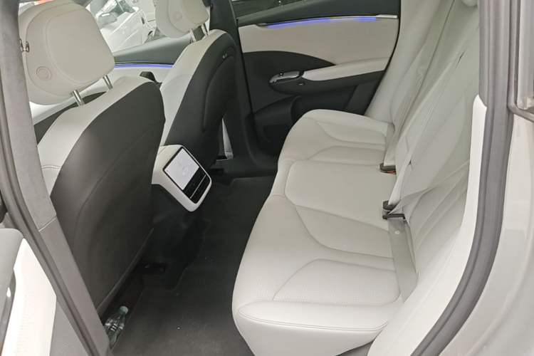 Used XPeng G7 2025 Model—702 Ultra Long Range Left Rear Seat