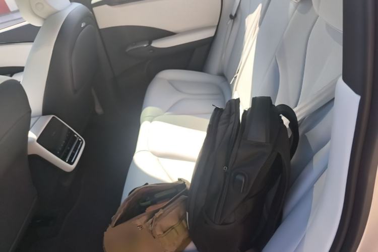 Used XPeng G7 2025 Model—702 Ultra Long Range Left Rear Seat