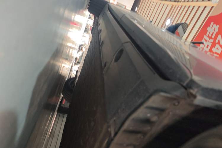 Used XPeng G7 2025 Model—702 Ultra Long Range Left Side Sill