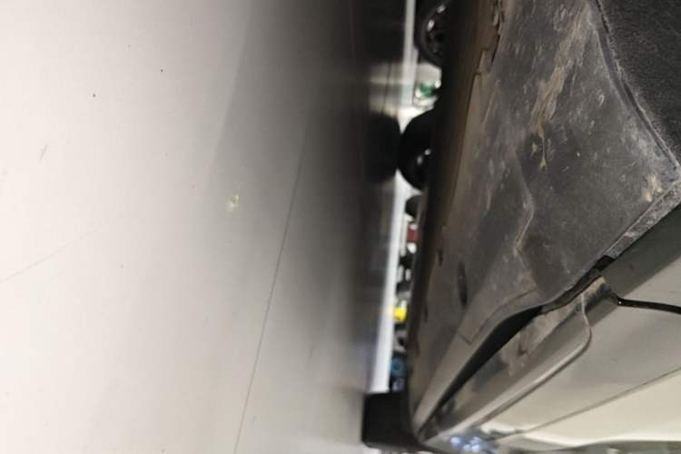 Used XPeng G7 2025 Model—702 Ultra Long Range Left Side Sill