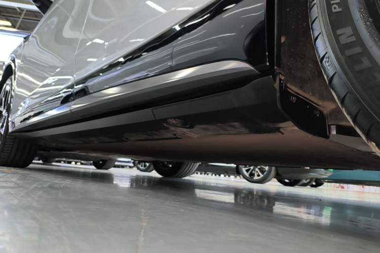Used XPeng G7 2025 702 Max Left Side Sill