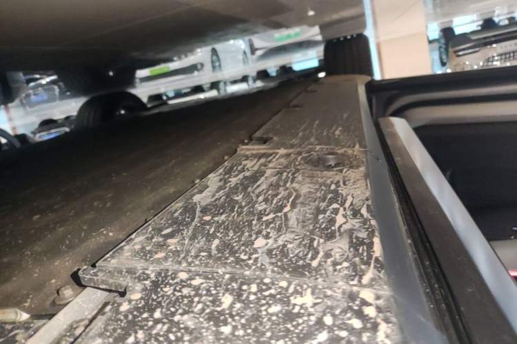Used XPeng G7 2025 Model—702 Ultra Long Range Left Side Sill
