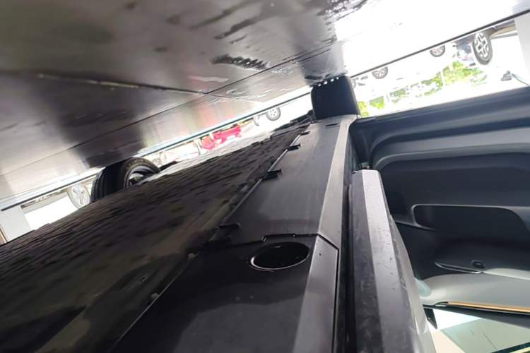 Used XPeng G7 2025 702 Max Left Side Sill