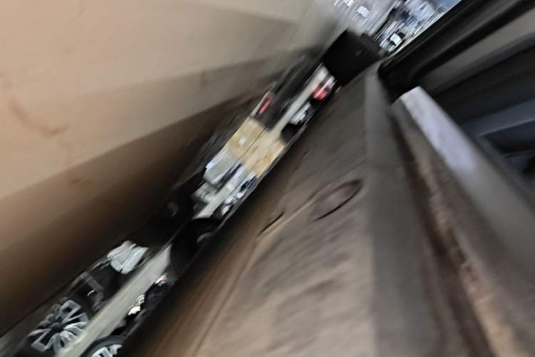 Used XPeng G7 2025 Model—702 Ultra Long Range Left Side Sill
