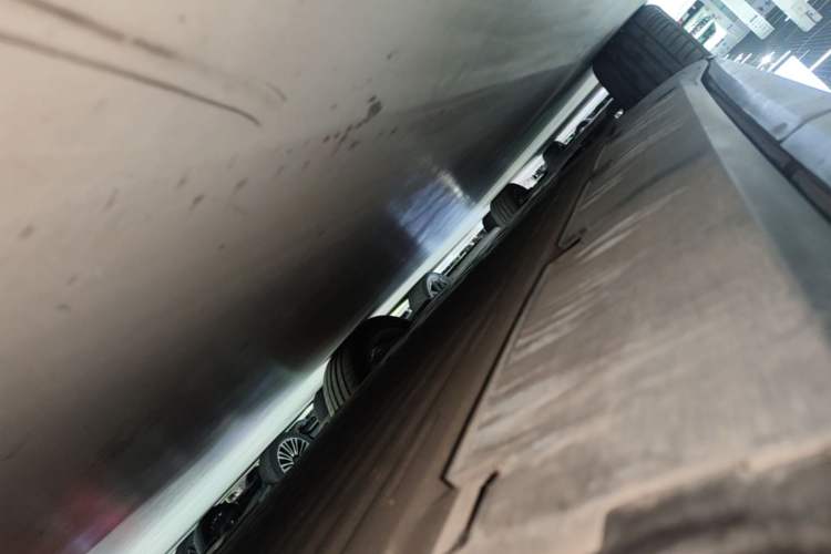 Used XPeng G7 2025 Model—702 Ultra Long Range Left Side Sill