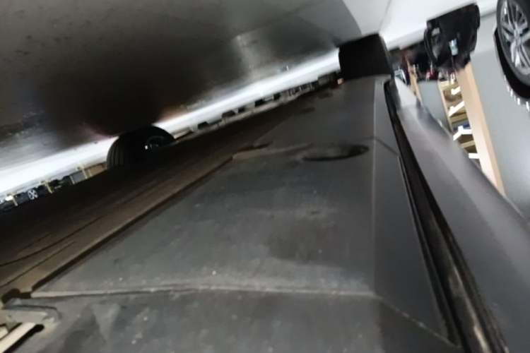 Used XPeng G7 2025 702 Max Left Side Sill