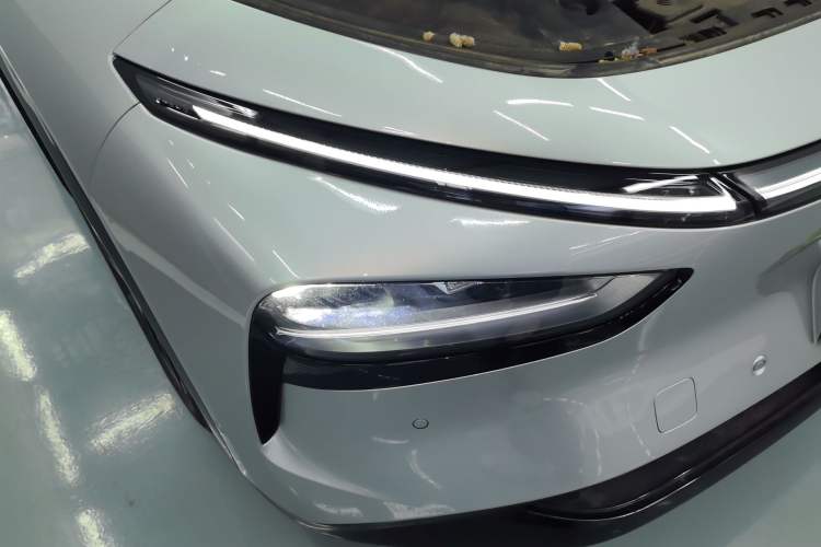 Used XPeng G7 2025 Model—702 Ultra Long Range Right Front Headlight