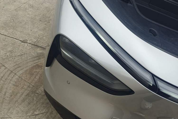 Used XPeng G7 2025 Model—702 Ultra Long Range Right Front Headlight
