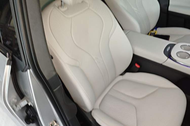 Used XPeng G7 2025 Model—702 Ultra Long Range Right Front Seat