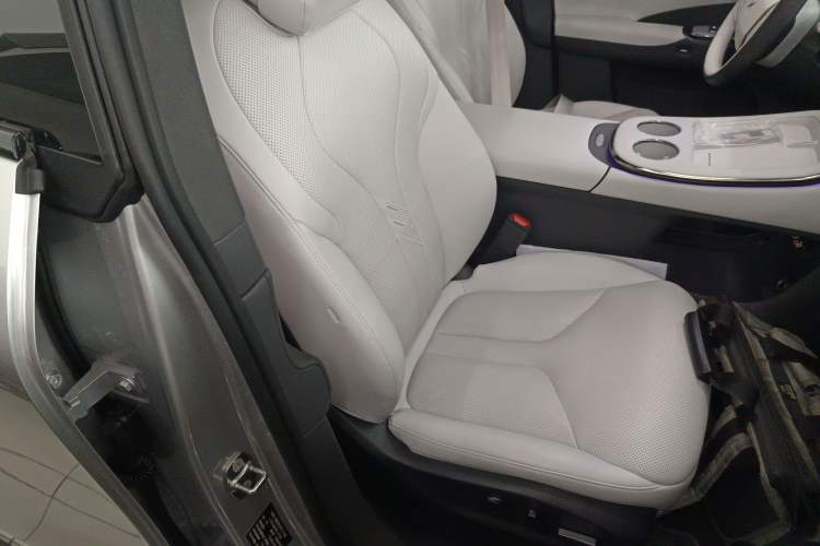 Used XPeng G7 2025 702 Max Right Front Seat