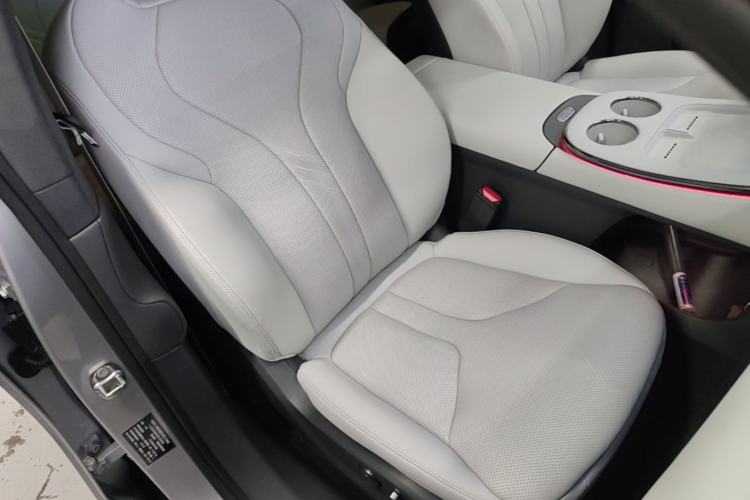 Used XPeng G7 2025 Model—702 Ultra Long Range Right Front Seat