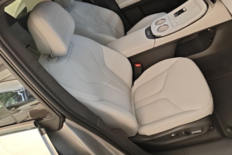 Used XPeng G7 2025 Model—702 Ultra Long Range Right Front Seat
