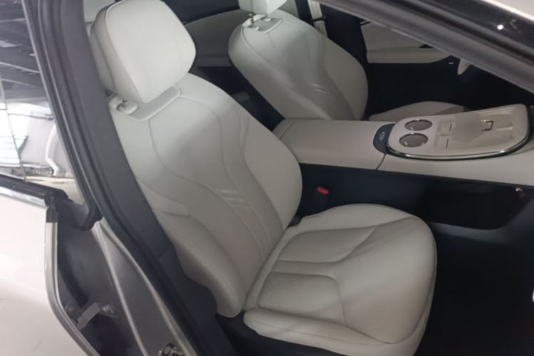 Used XPeng G7 2025 Model—702 Ultra Long Range Right Front Seat
