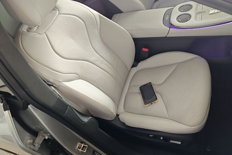Used XPeng G7 2025 Model—702 Ultra Long Range Right Front Seat