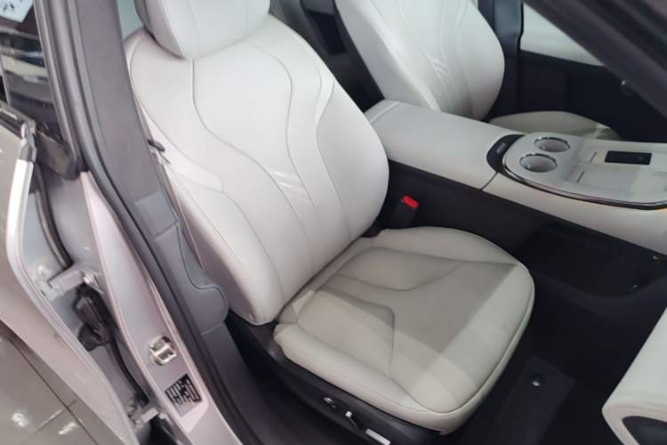 Used XPeng G7 2025 702 Max Right Front Seat