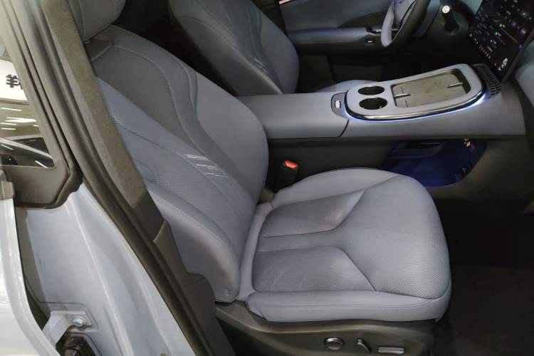 Used XPeng G7 2025 Model—702 Ultra Long Range Right Front Seat