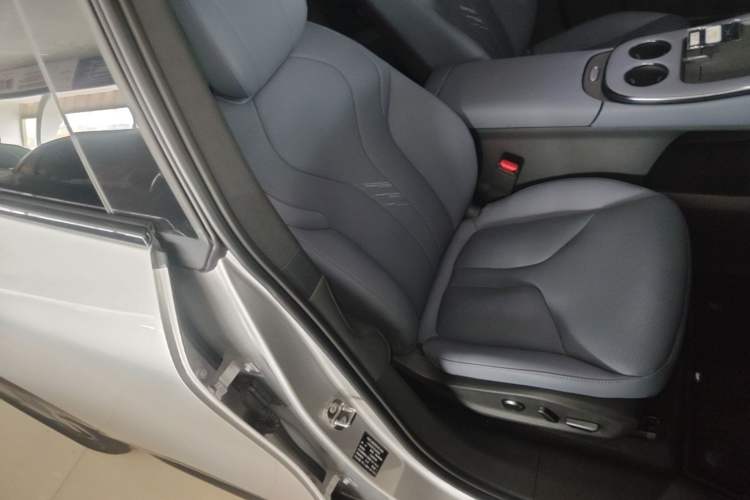 Used XPeng G7 2025 Model—702 Ultra Long Range Right Front Seat