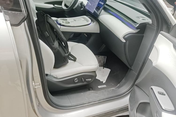 Used XPeng G7 2025 Model—702 Ultra Long Range Right Front Seat
