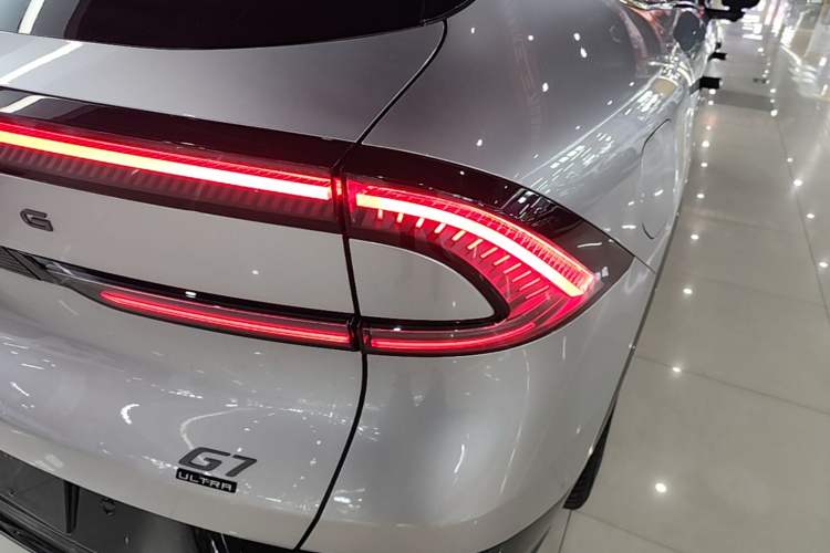 Used XPeng G7 2025 Model—702 Ultra Long Range Right Rear Taillight