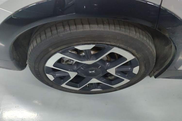 Used XPeng G7 2025 702 Max Right Rear Wheel Hub