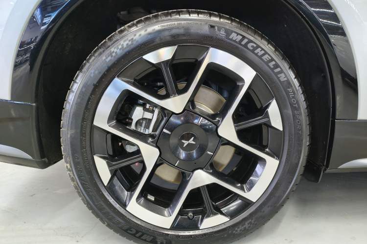 Used XPeng G7 2025 702 Max Right Rear Wheel Hub