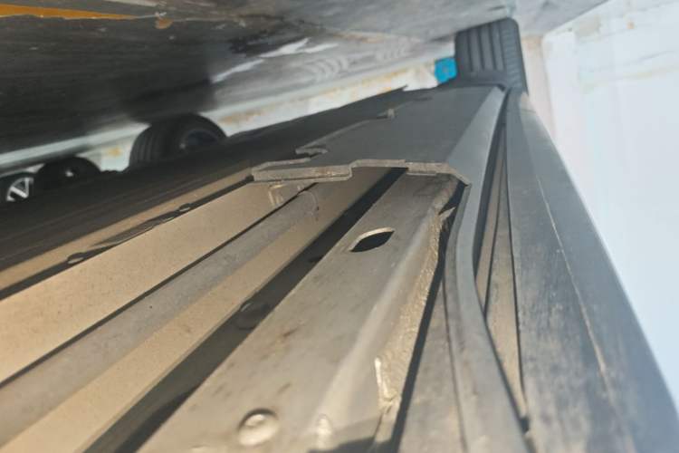 Used XPeng G7 2025 Model—702 Ultra Long Range Right Side Sill