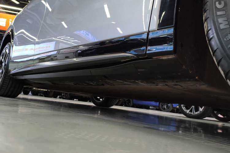 Used XPeng G7 2025 702 Max Right Side Sill