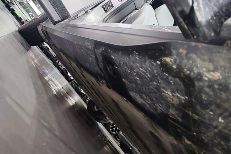 Used XPeng G7 2025 702 Max Right Side Sill