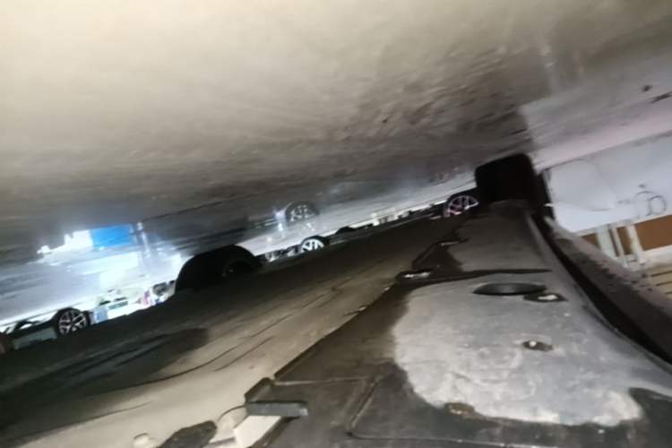 Used XPeng G7 2025 Model—702 Ultra Long Range Right Side Sill
